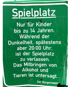 SPIELPLATZ. SPIELEN ERWÜNSCHT. FÜR ALLE.