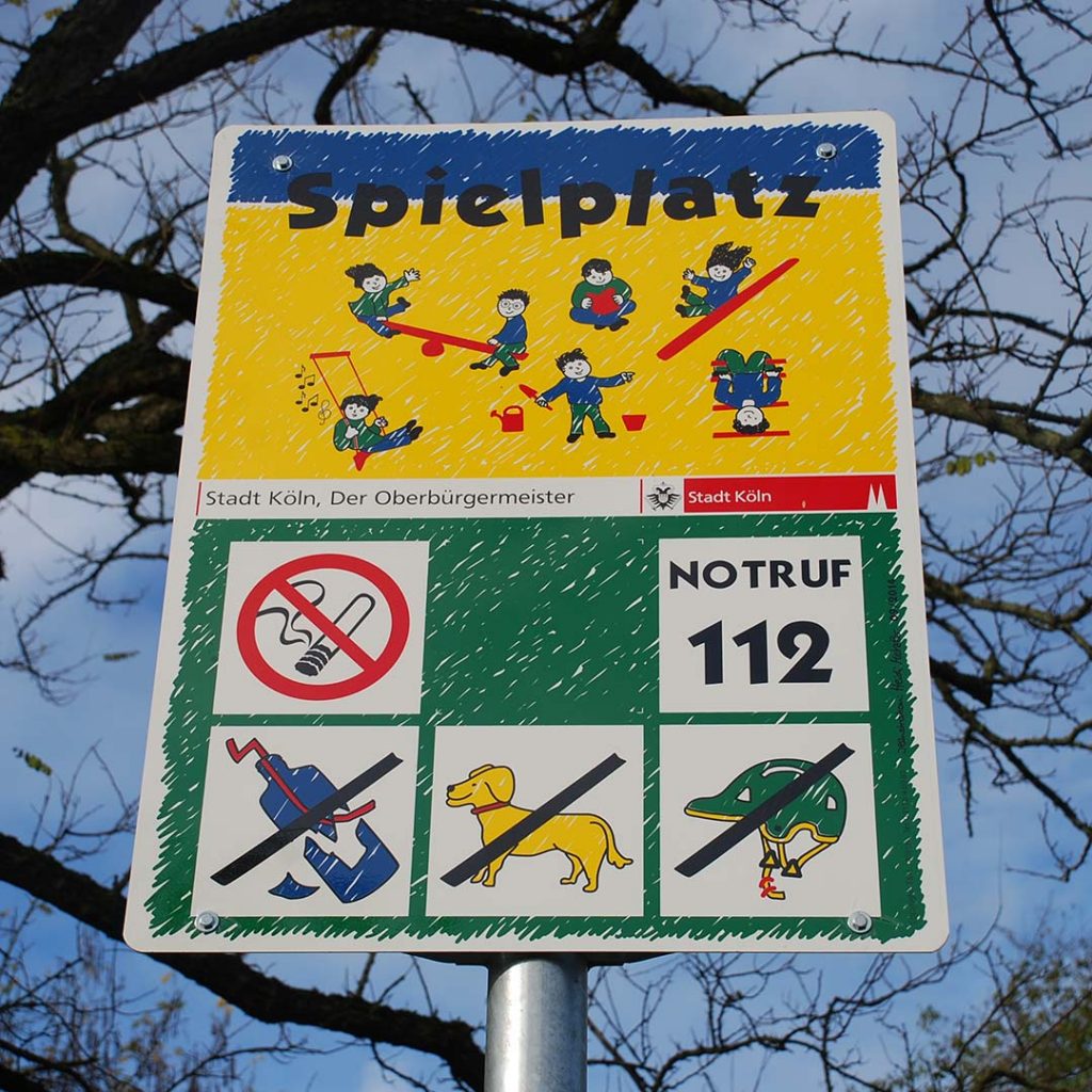 Spielplatz-Schild