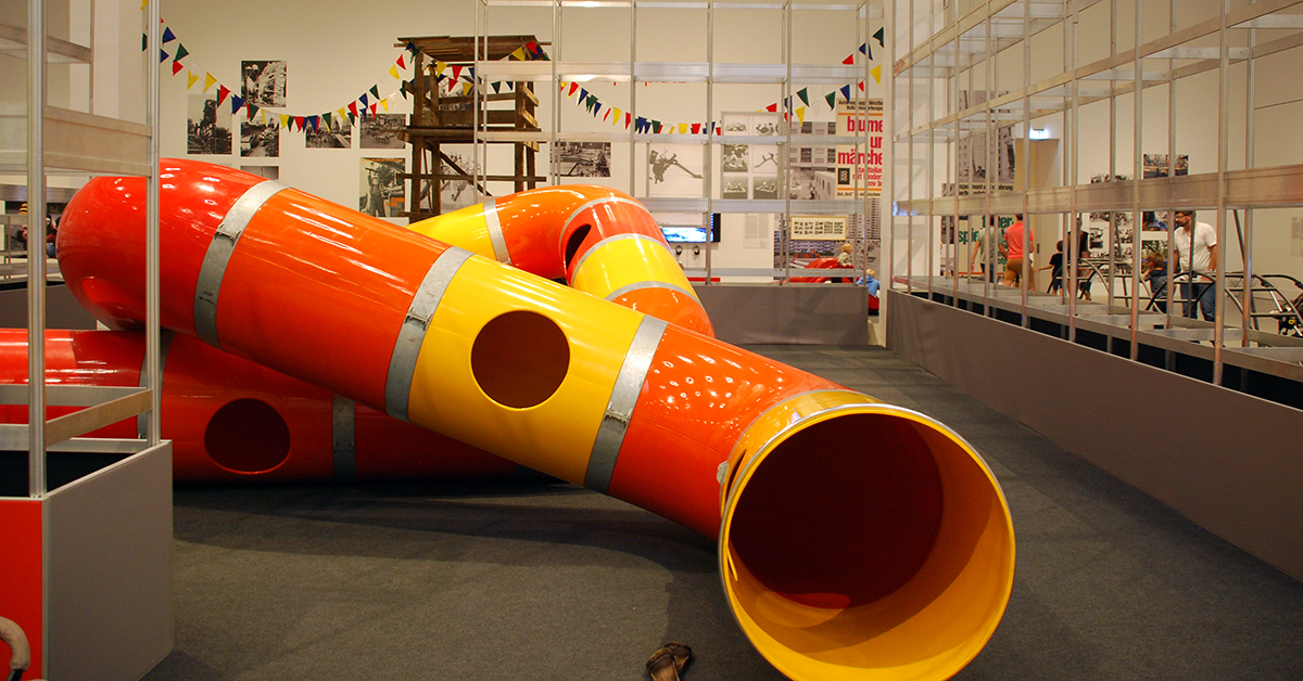 SPIELPLATZ-AUSSTELLUNG: „THE PLAYGROUND PROJECT“ IN BONN