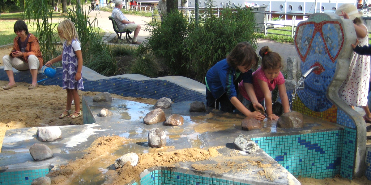 Wasserspielplatz Ziegelhof Berlin Spandau