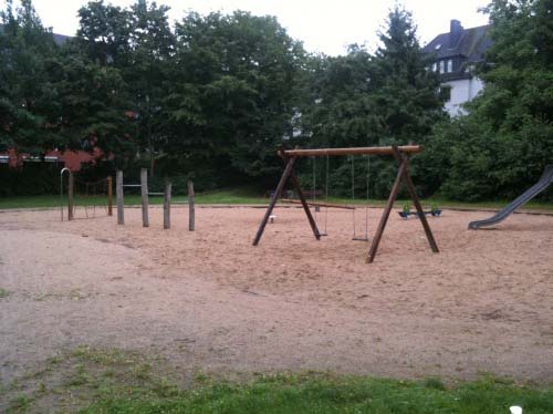 Spielplatz Leuthenstraße in Köln