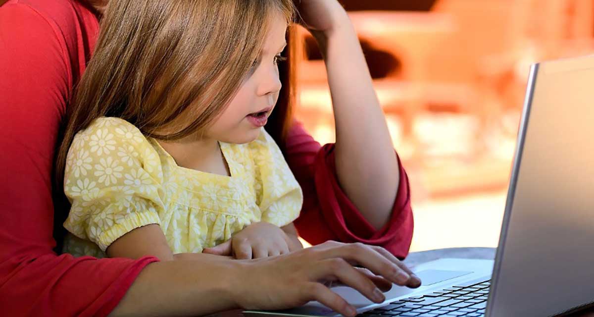 Studieren mit Kind – und trotzdem Zeit für den Spielplatz? So klappt’s!