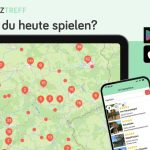 Anzeige mit Tablet und Smartphone: Auf der Karte sind Spielplätze markiert, daneben die Spielplatztreff-App mit Infos zu Spielplätzen.
