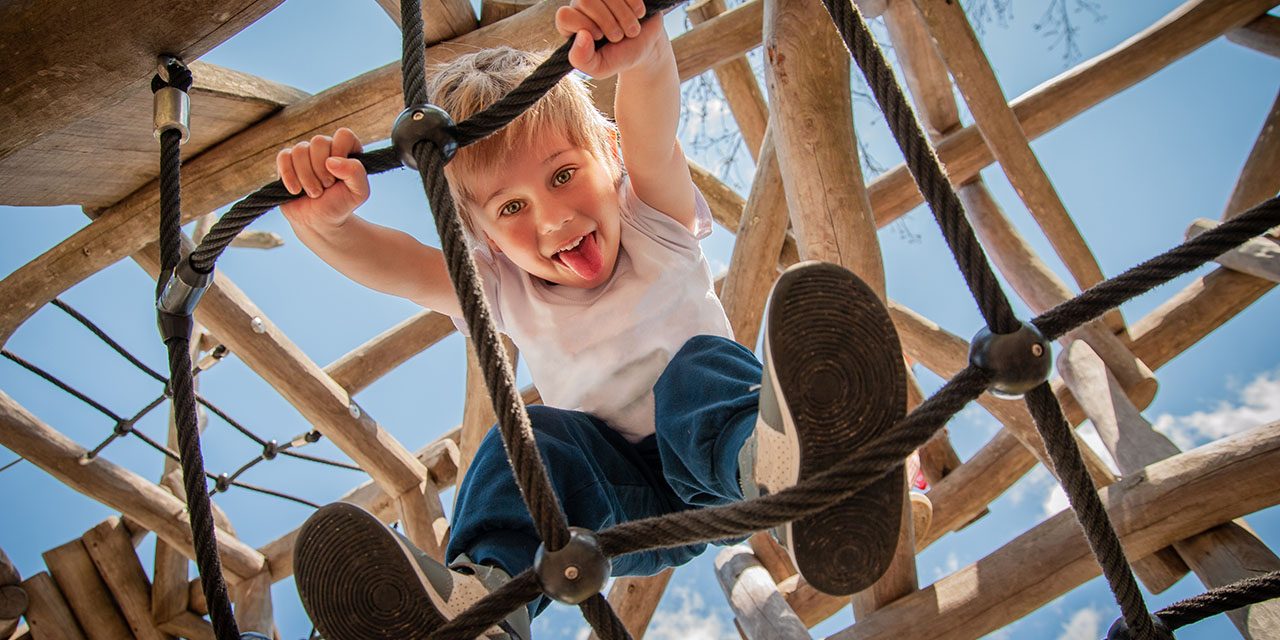 Bewegung als Therapie: Warum Spielplätze für Kinder mit Diabetes so wichtig sind